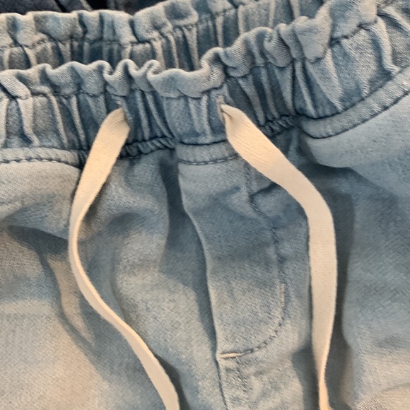 Gap kids shorts bundle!! Great Demin shorts - Picture 4 of 8